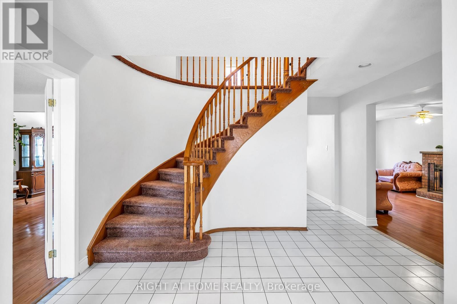 1657 DELLBROOK AVENUE Image 7