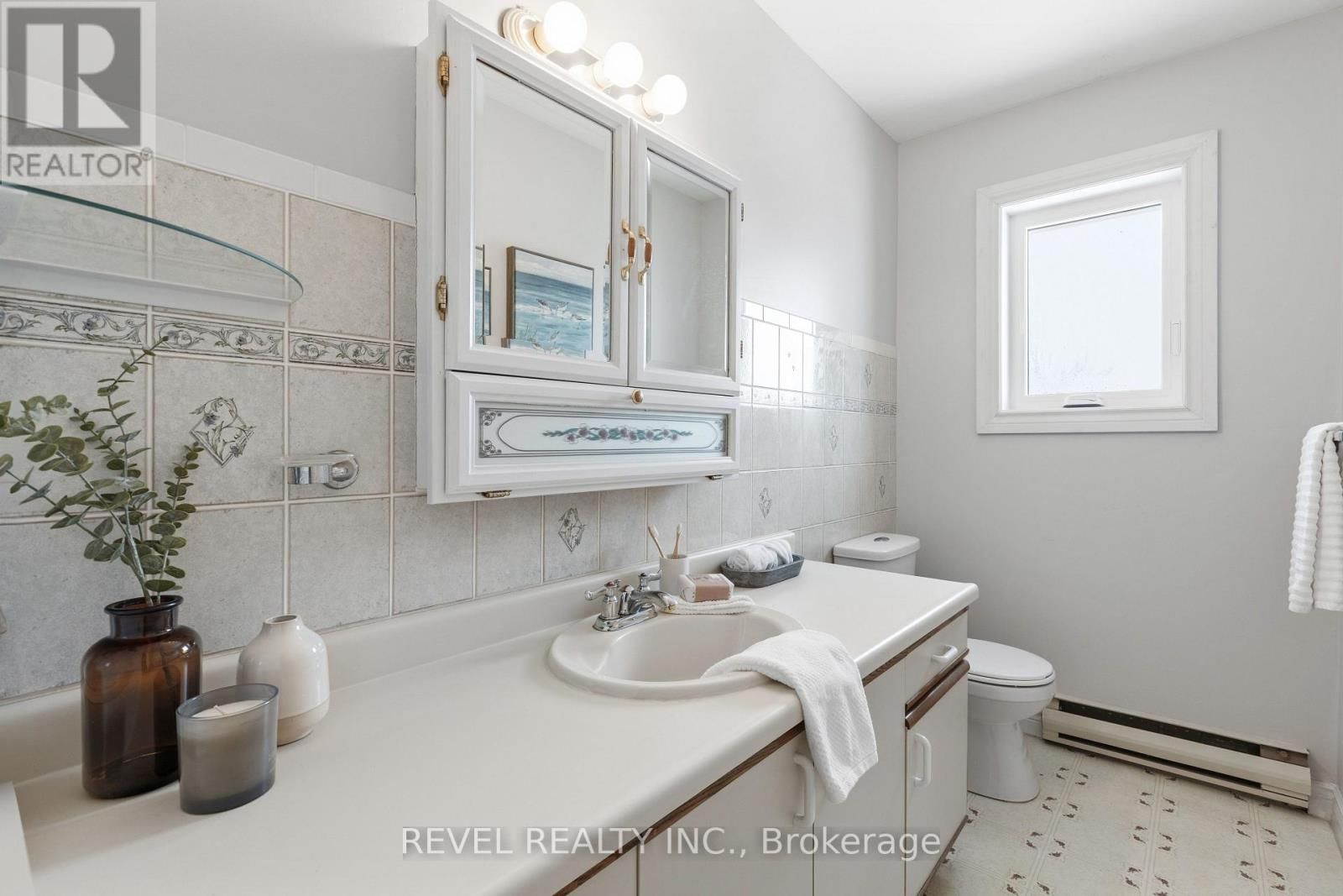 30 CASTLE HARBOUR DRIVE Image 18