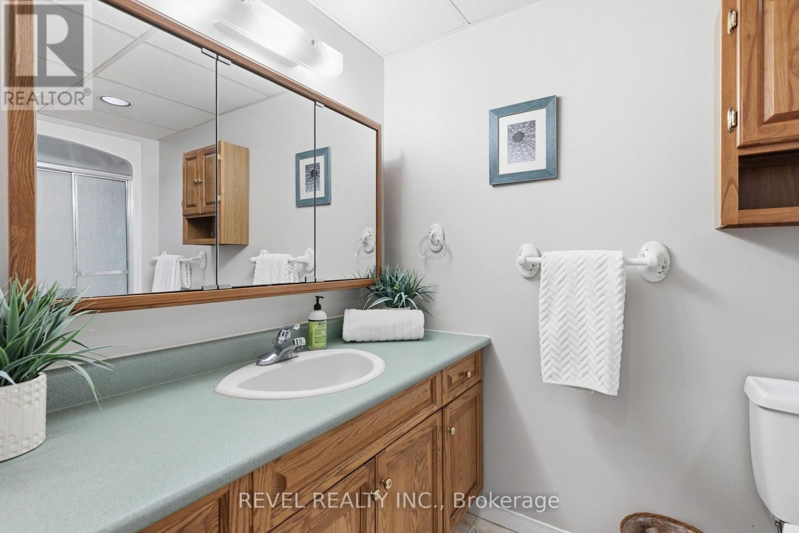 30 CASTLE HARBOUR DRIVE Image 42