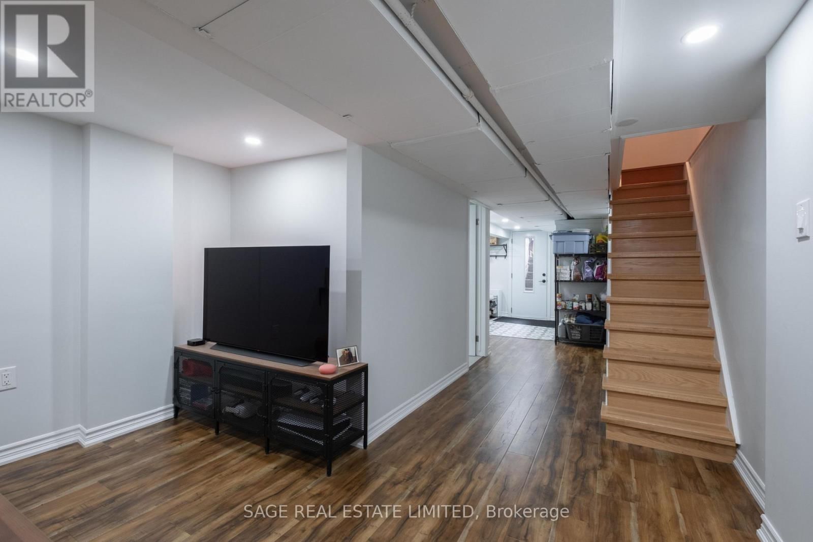 14 NEWMAN AVENUE Image 29