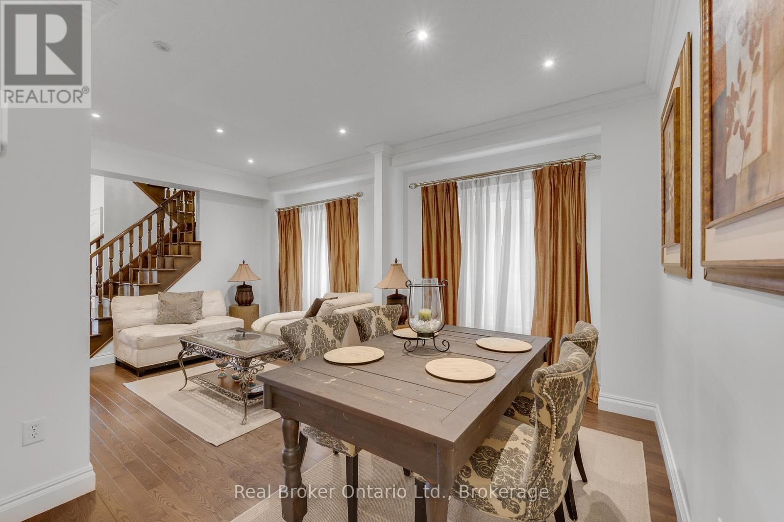 6 WILSONGARY CIRCLE Image 11