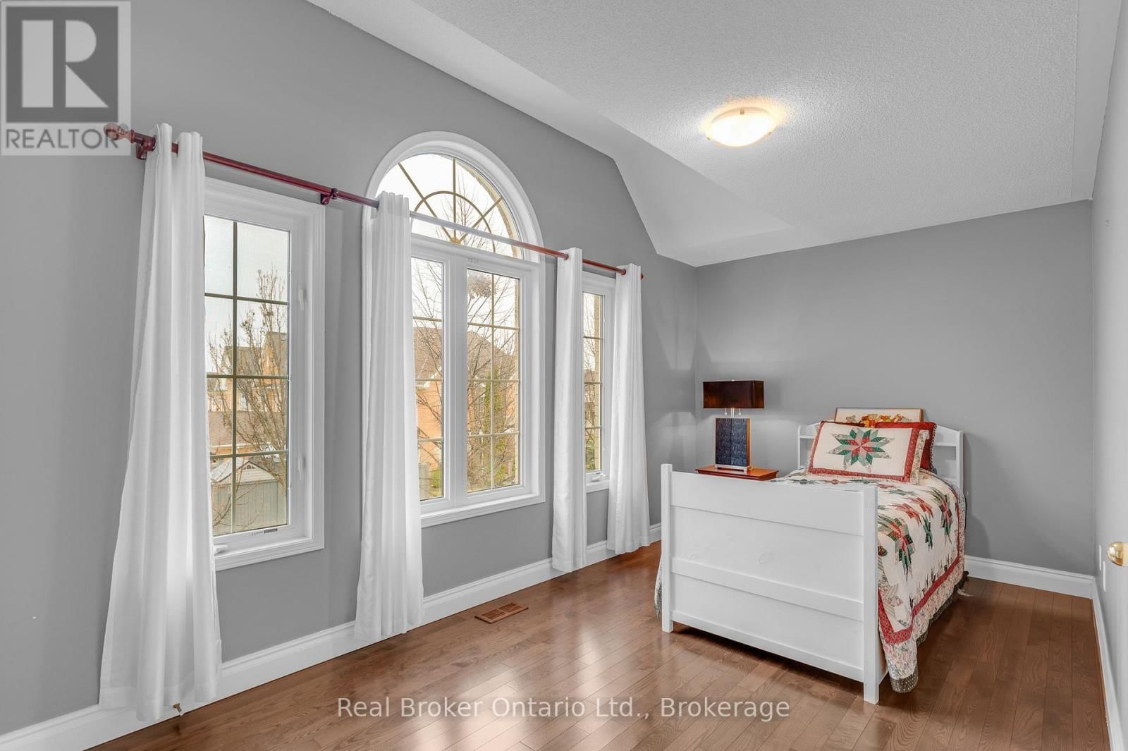 6 WILSONGARY CIRCLE Image 31