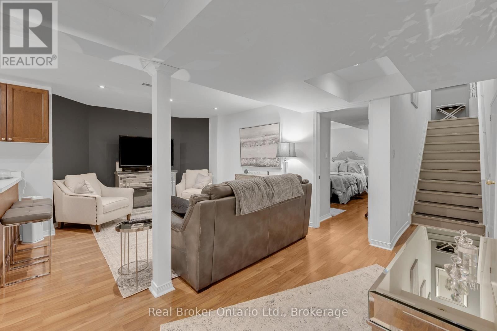 6 WILSONGARY CIRCLE Image 35