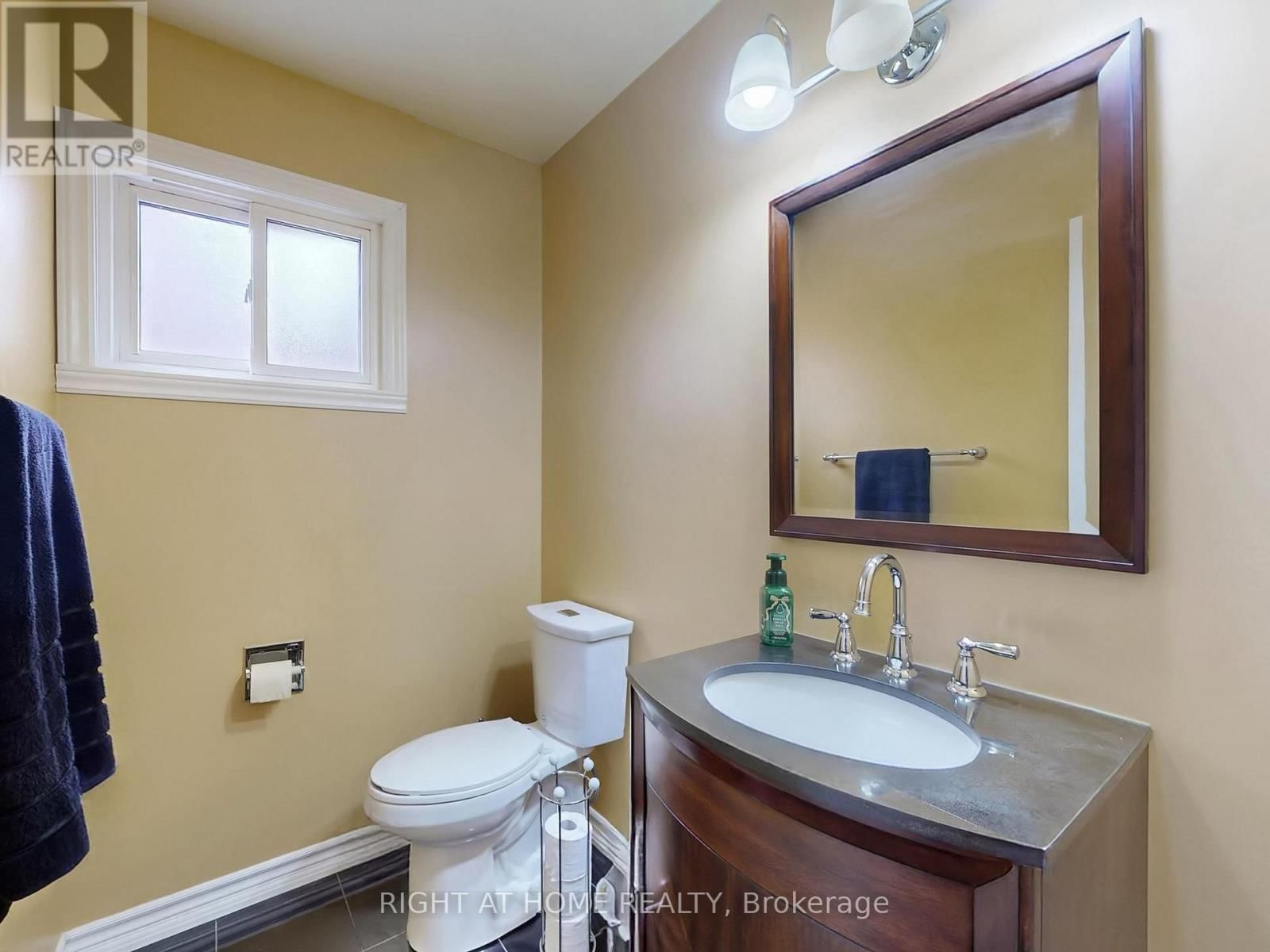 531 STEEPLE HILL Image 14