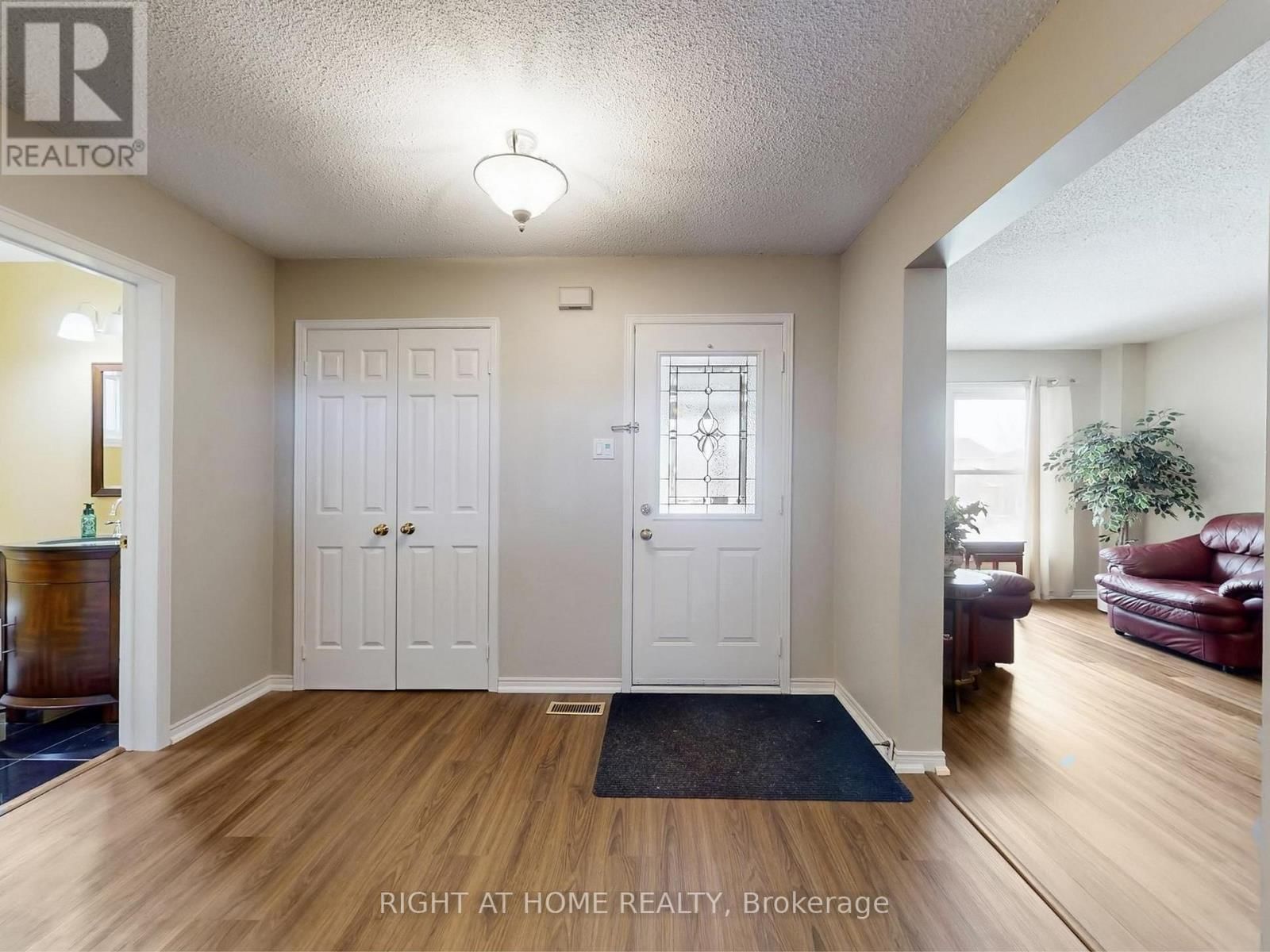 531 STEEPLE HILL Image 16