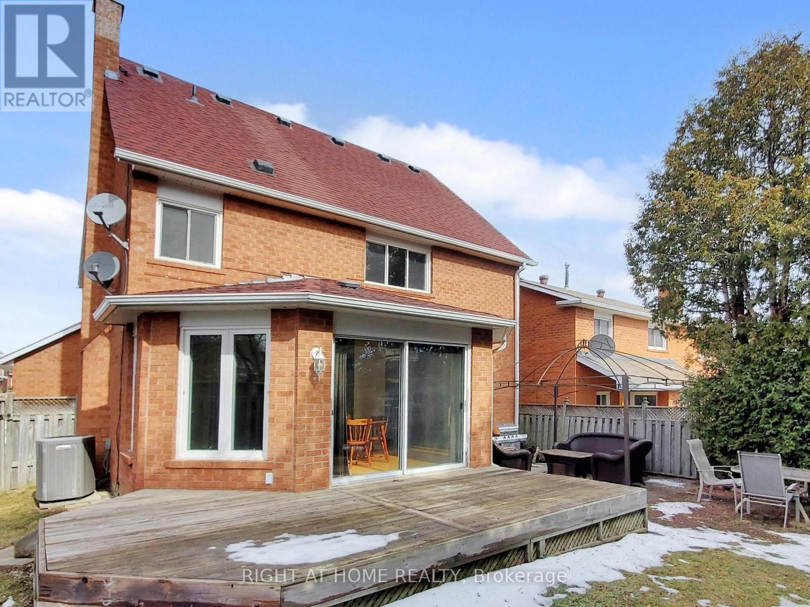 531 STEEPLE HILL Image 34