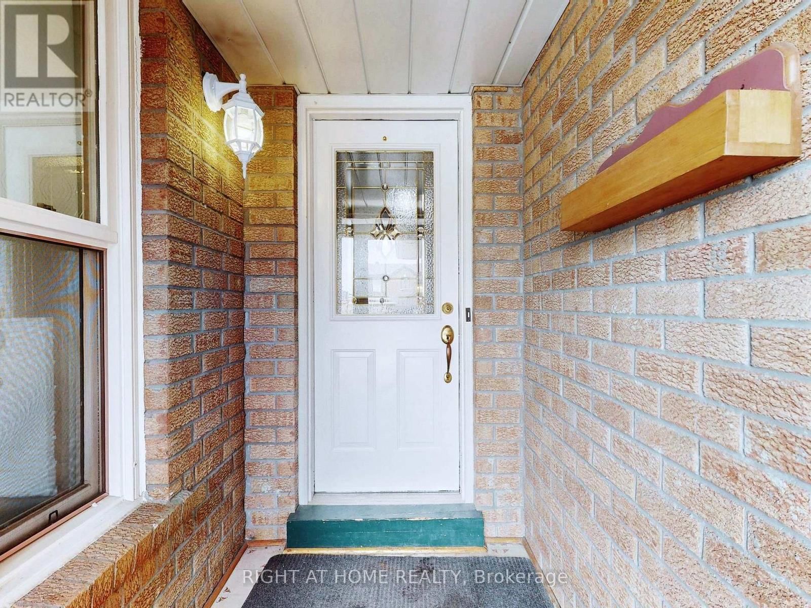 531 STEEPLE HILL Image 4