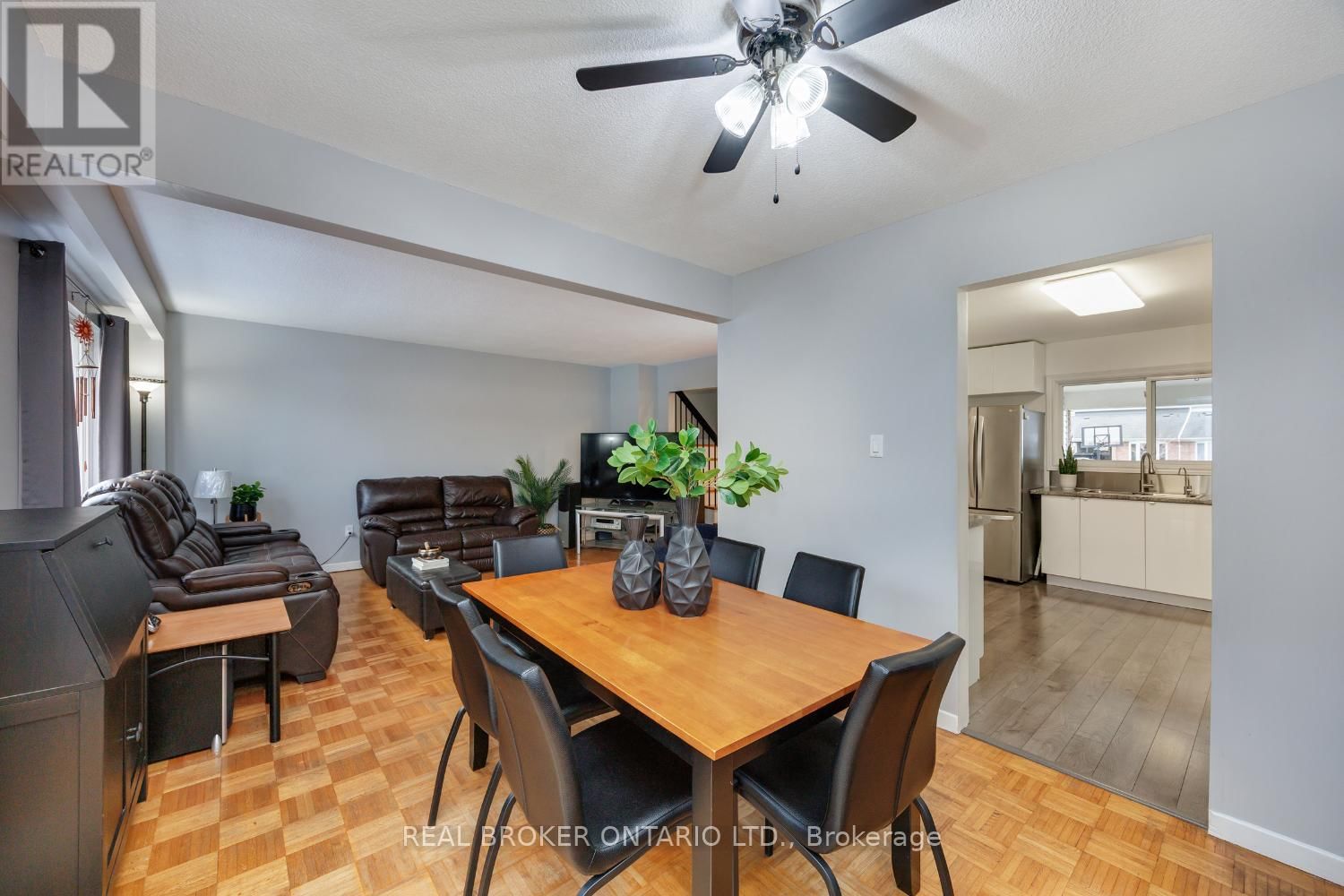 71 ROSER CRESCENT Image 11