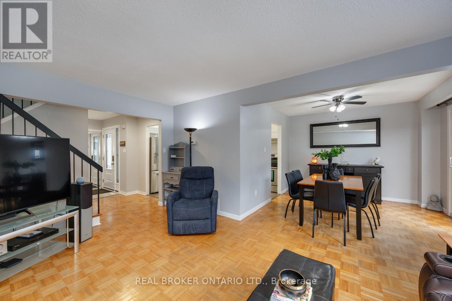 71 ROSER CRESCENT Image 14