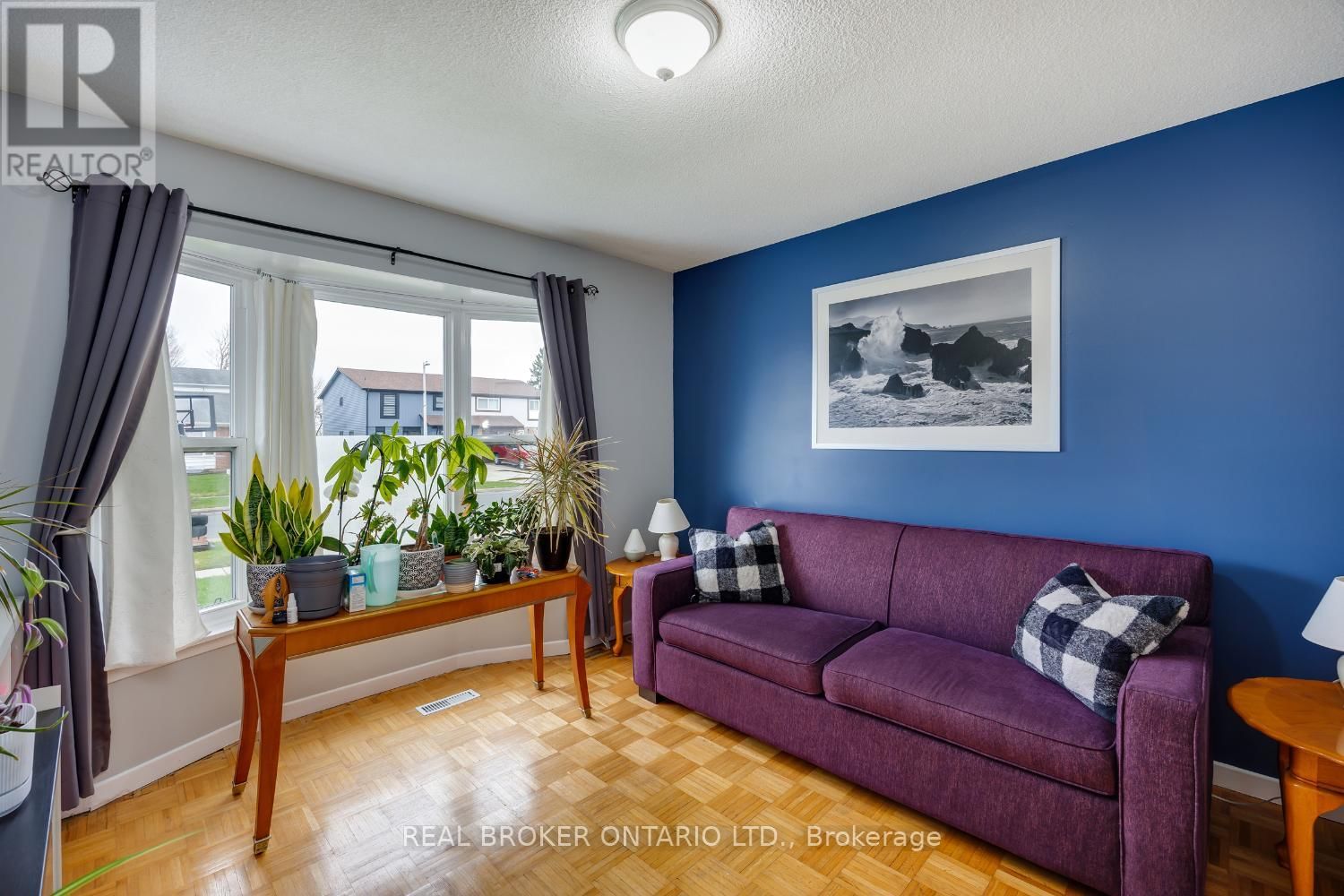 71 ROSER CRESCENT Image 18