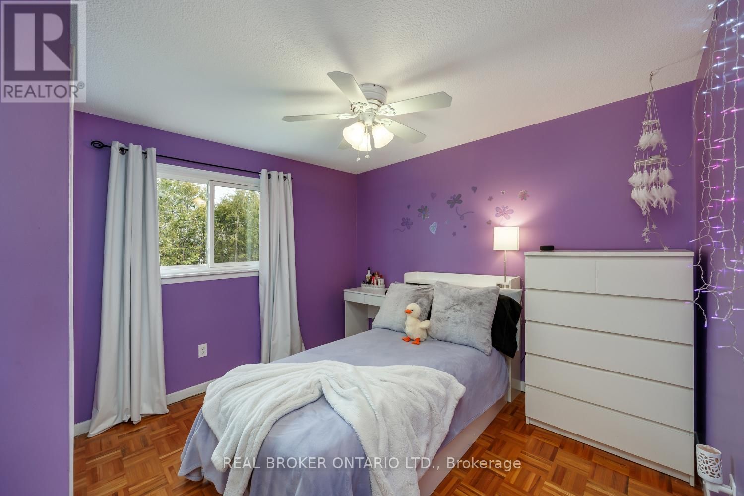 71 ROSER CRESCENT Image 22