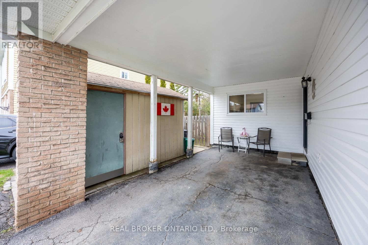 71 ROSER CRESCENT Image 25