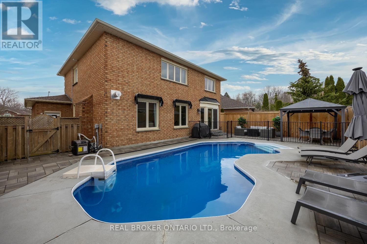 55 MULL CRESCENT Image 46