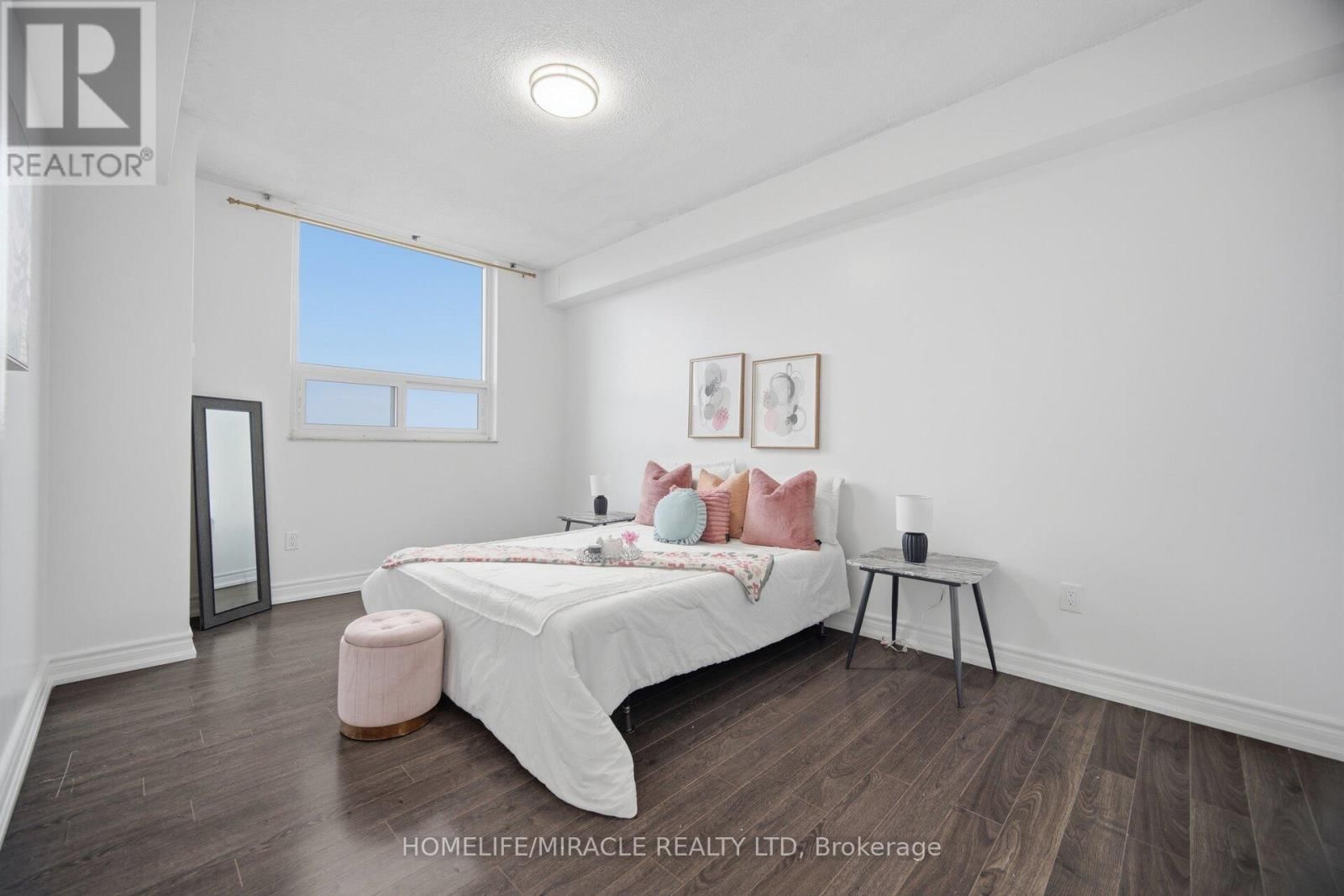 1703 - 100 PRUDENTIAL DRIVE Image 14