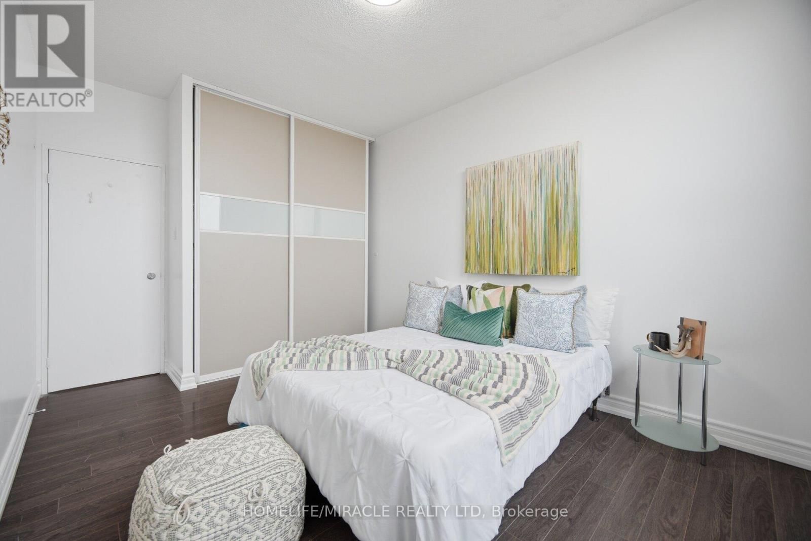 1703 - 100 PRUDENTIAL DRIVE Image 19