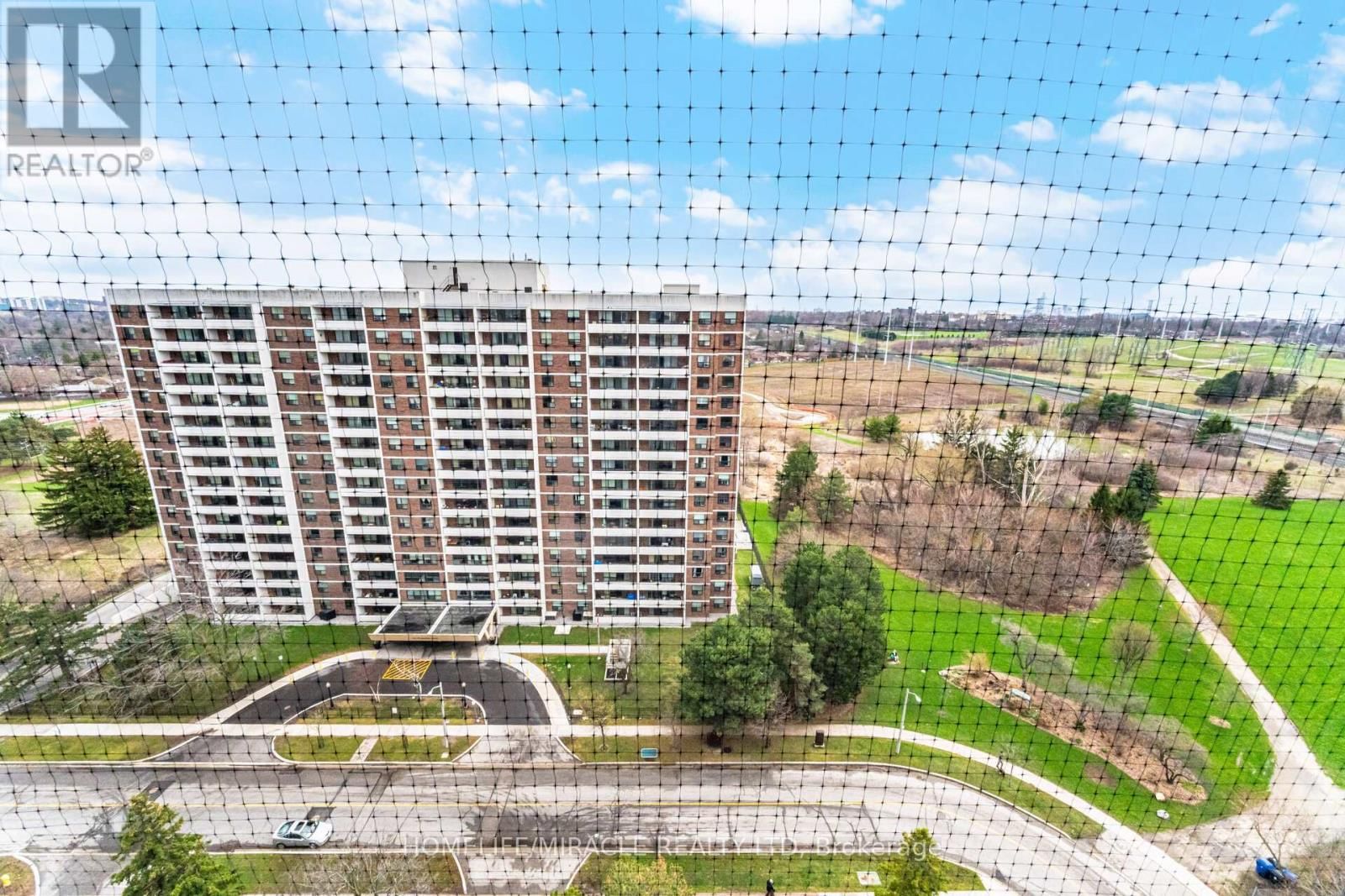 1703 - 100 PRUDENTIAL DRIVE Image 29