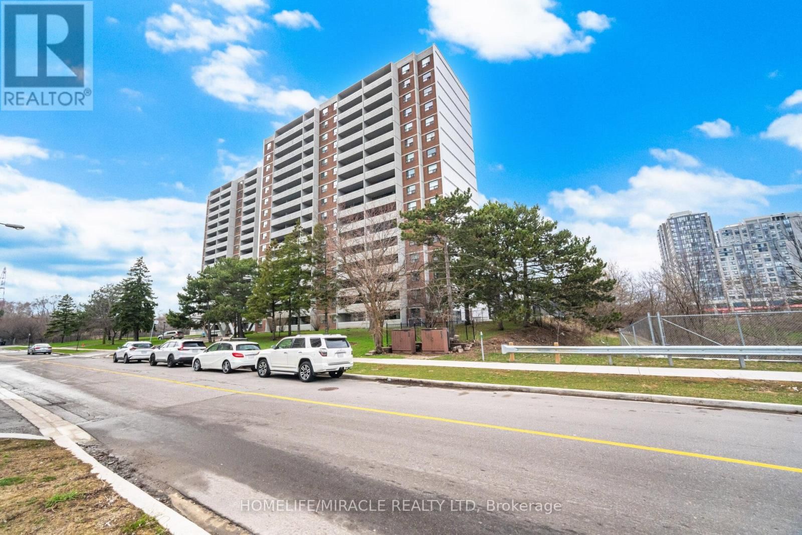 1703 - 100 PRUDENTIAL DRIVE Image 30