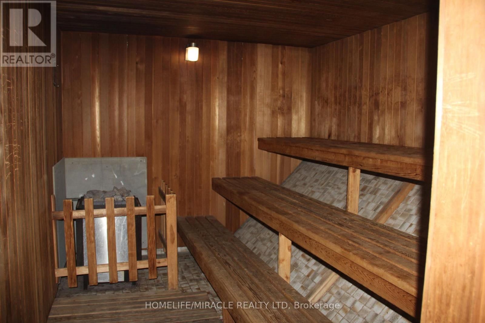 1703 - 100 PRUDENTIAL DRIVE Image 36