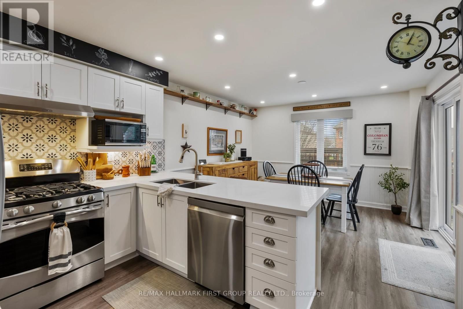 5 KNOX CRESCENT Image 10