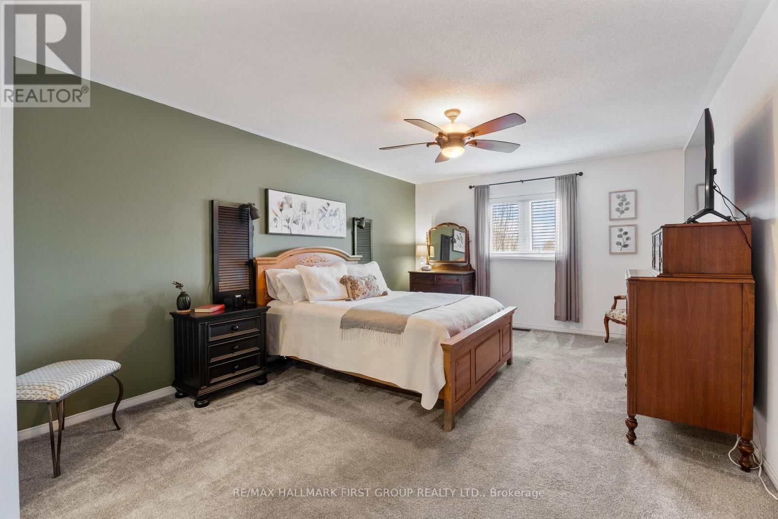 5 KNOX CRESCENT Image 17