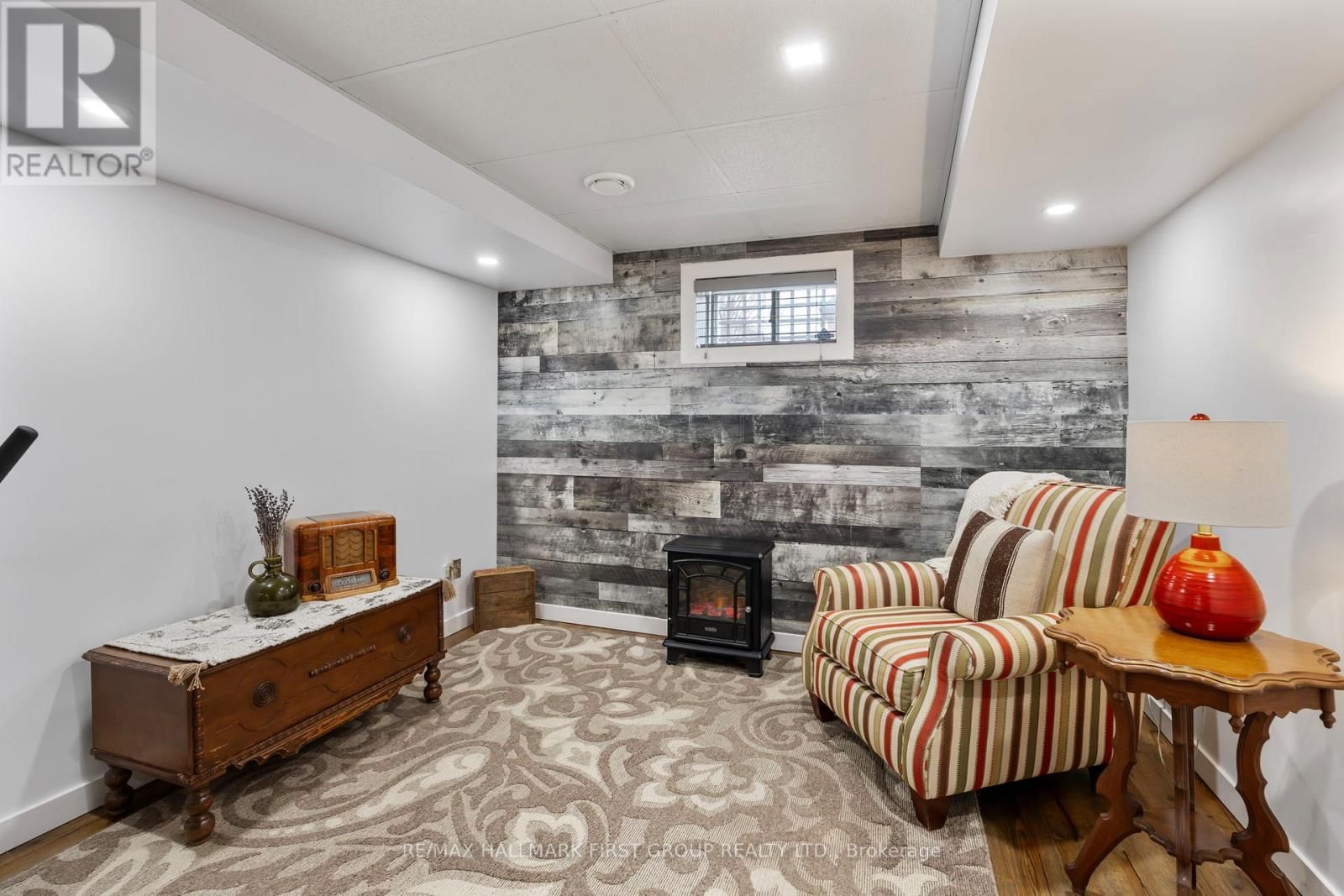 5 KNOX CRESCENT Image 25