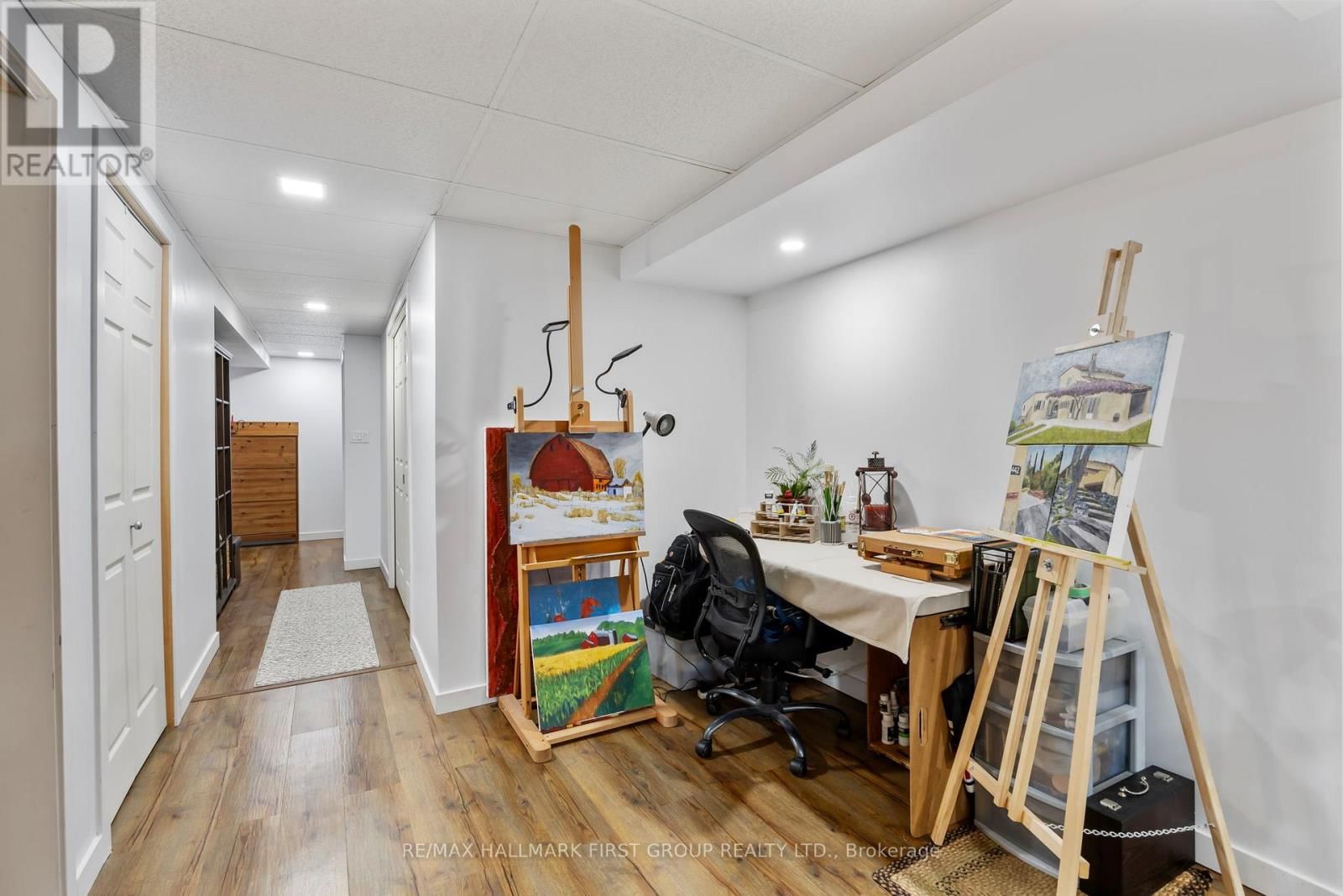 5 KNOX CRESCENT Image 26