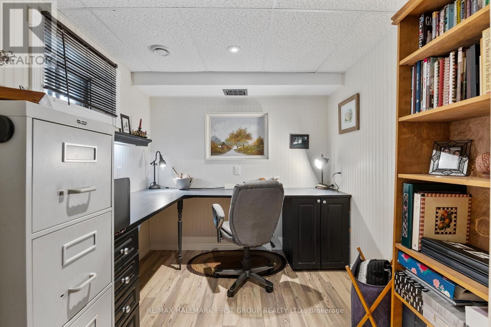 5 KNOX CRESCENT Image 27