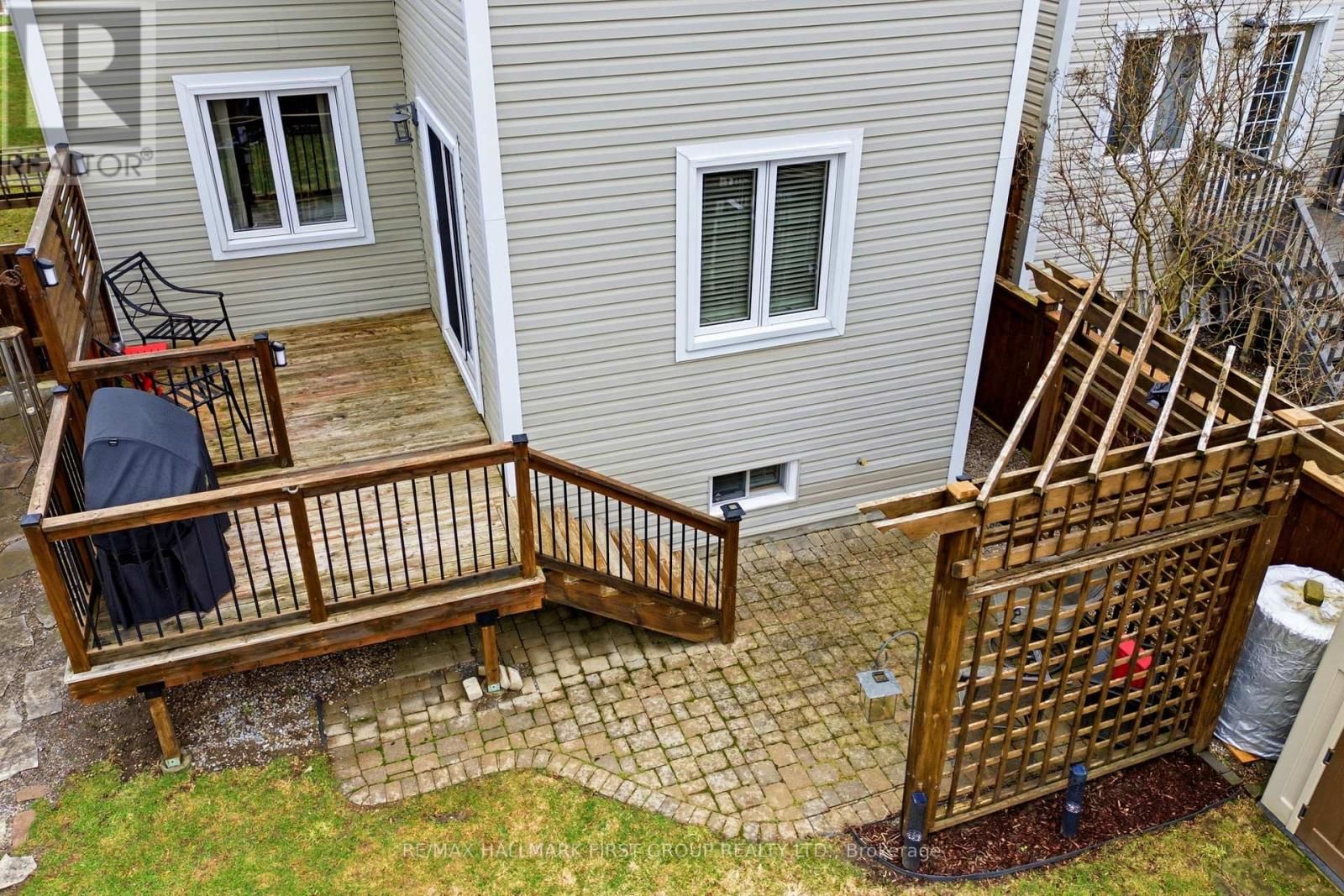 5 KNOX CRESCENT Image 33