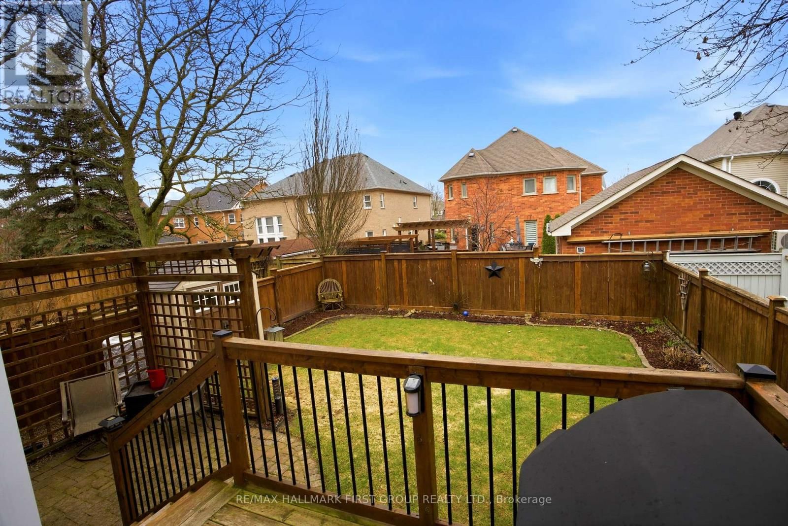 5 KNOX CRESCENT Image 35