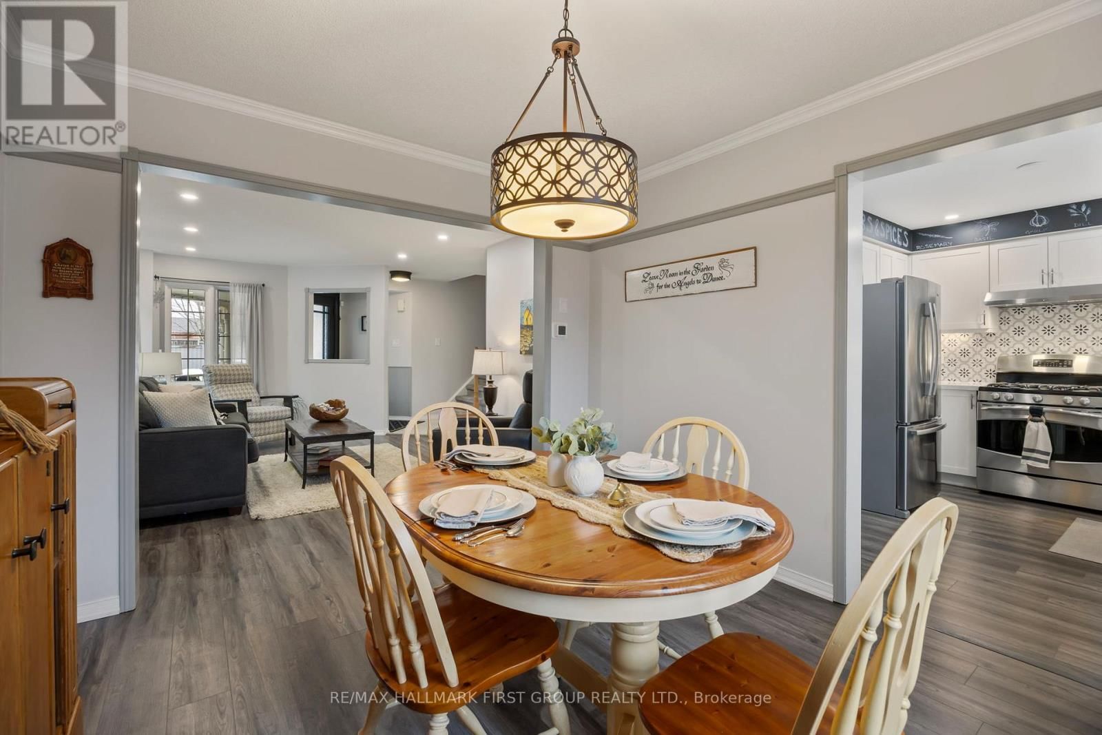 5 KNOX CRESCENT Image 9