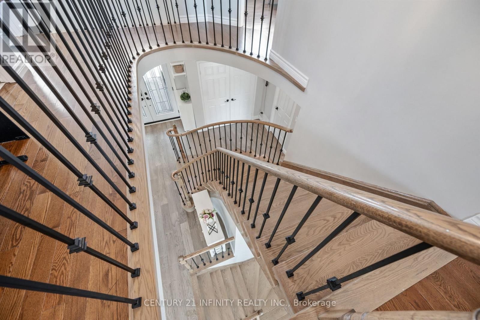 973 MOUNTVIEW COURT Image 21