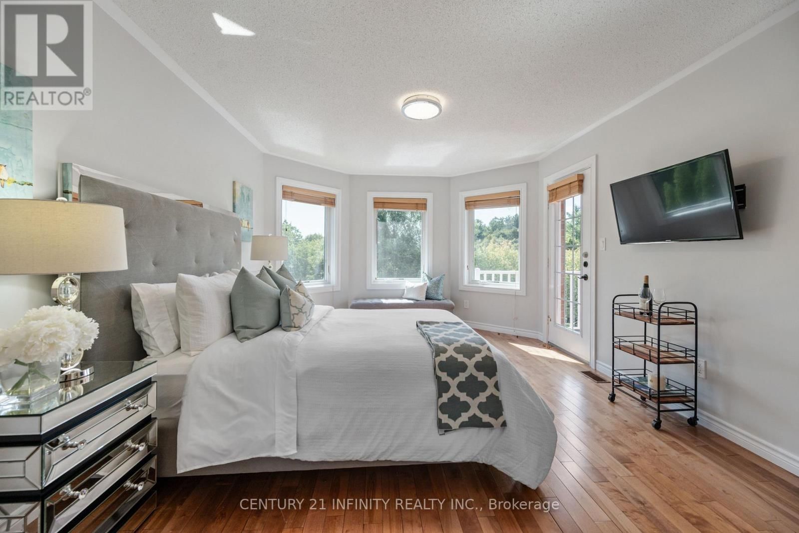 973 MOUNTVIEW COURT Image 23