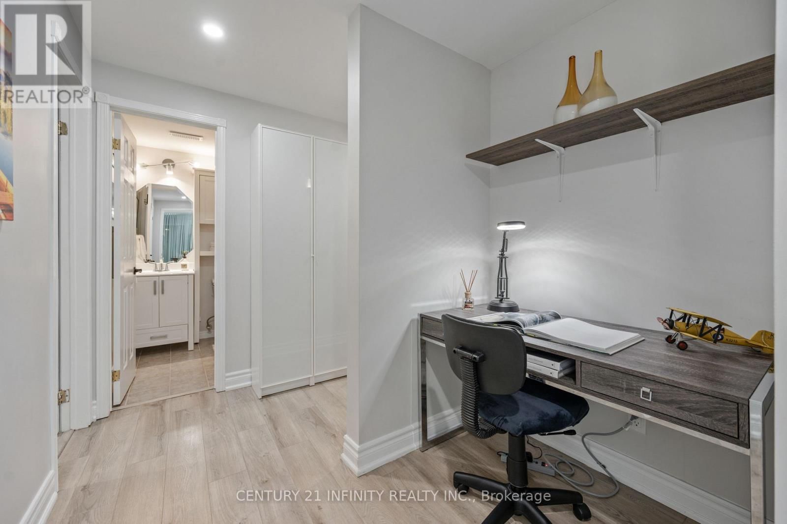 973 MOUNTVIEW COURT Image 40