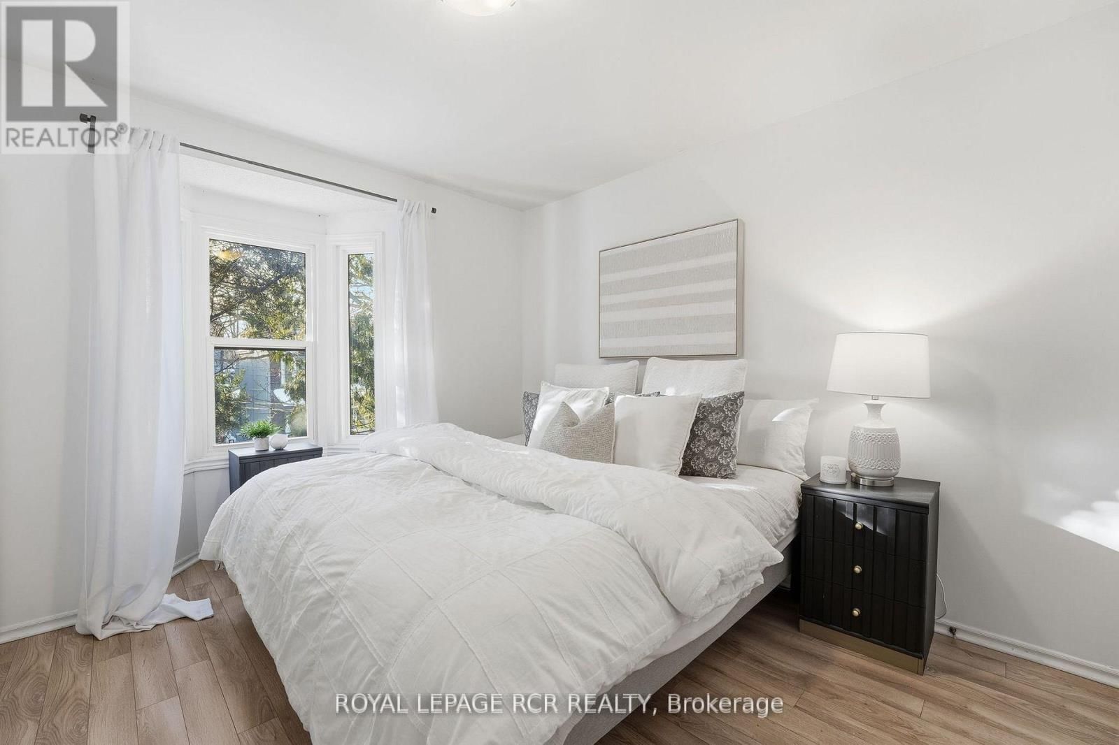 257 RHODES AVENUE Image 11