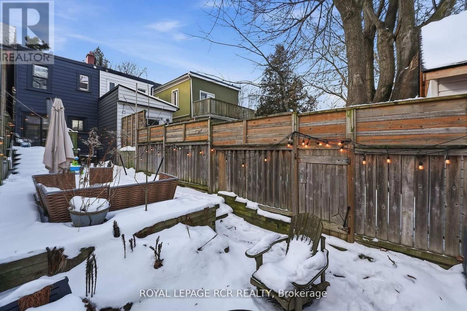 257 RHODES AVENUE Image 32