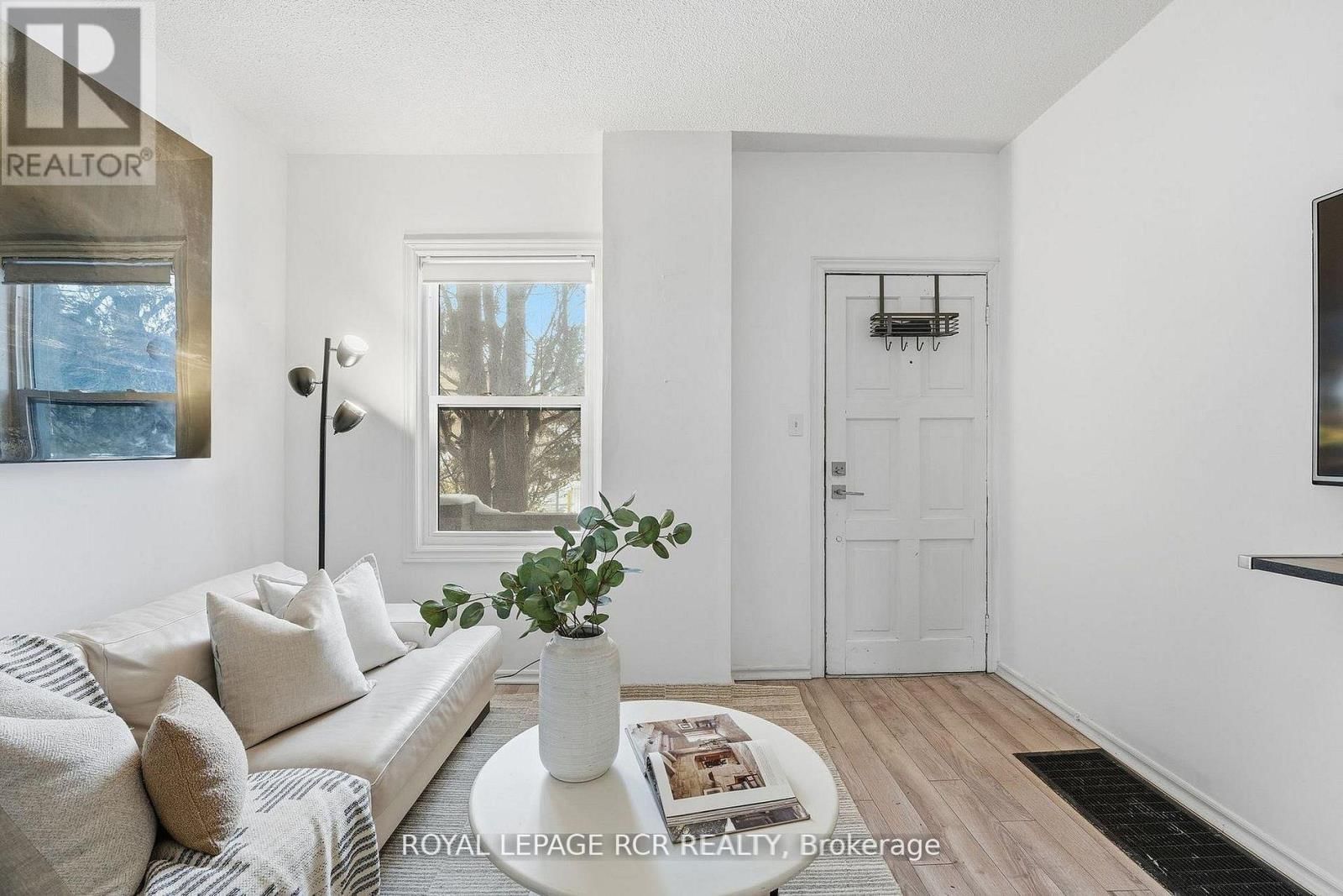 257 RHODES AVENUE Image 5