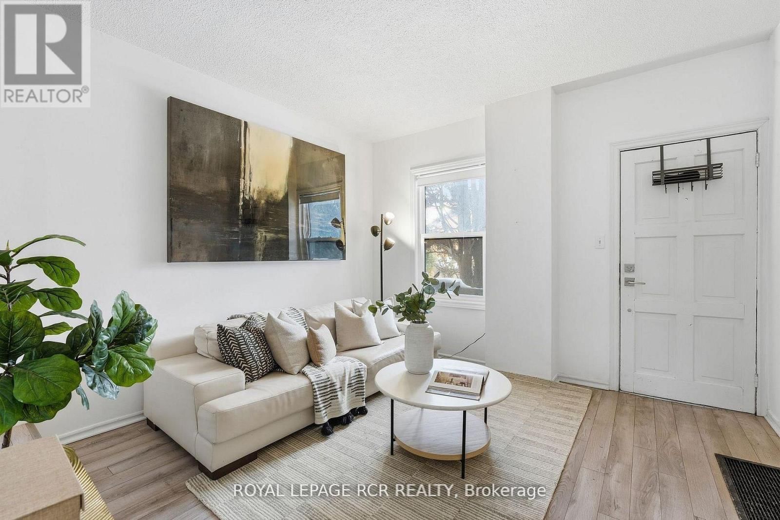 257 RHODES AVENUE Image 6