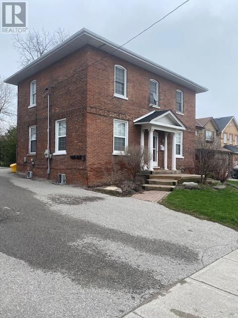 102 QUEEN STREET Image 2