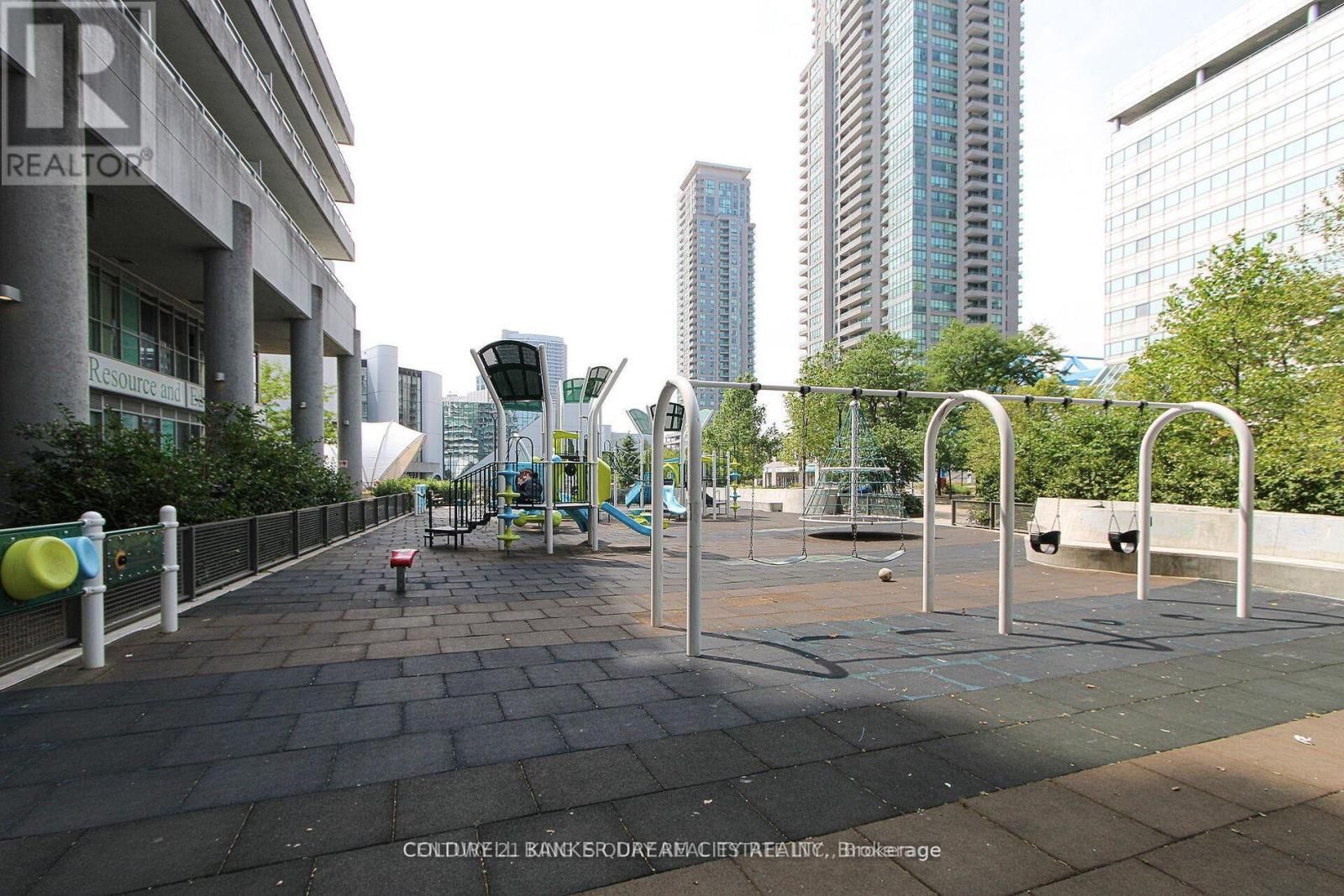 2603 - 60 TOWN CENTRE COURT Image 14