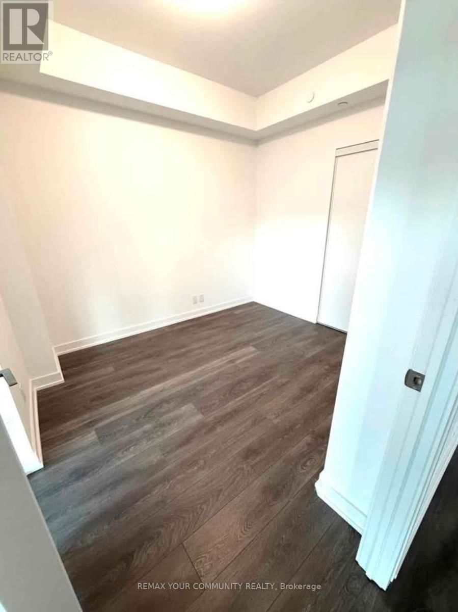 209 - 2 MANDERLEY DRIVE Image 6