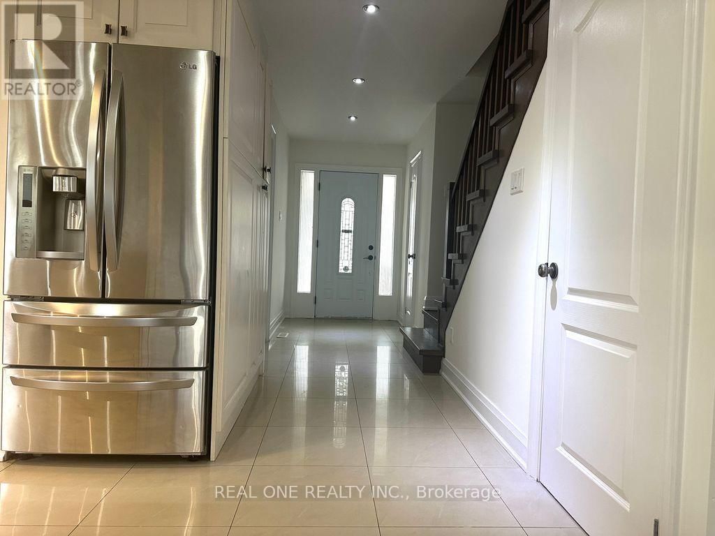 58 RAKEWOOD CRESCENT Image 5