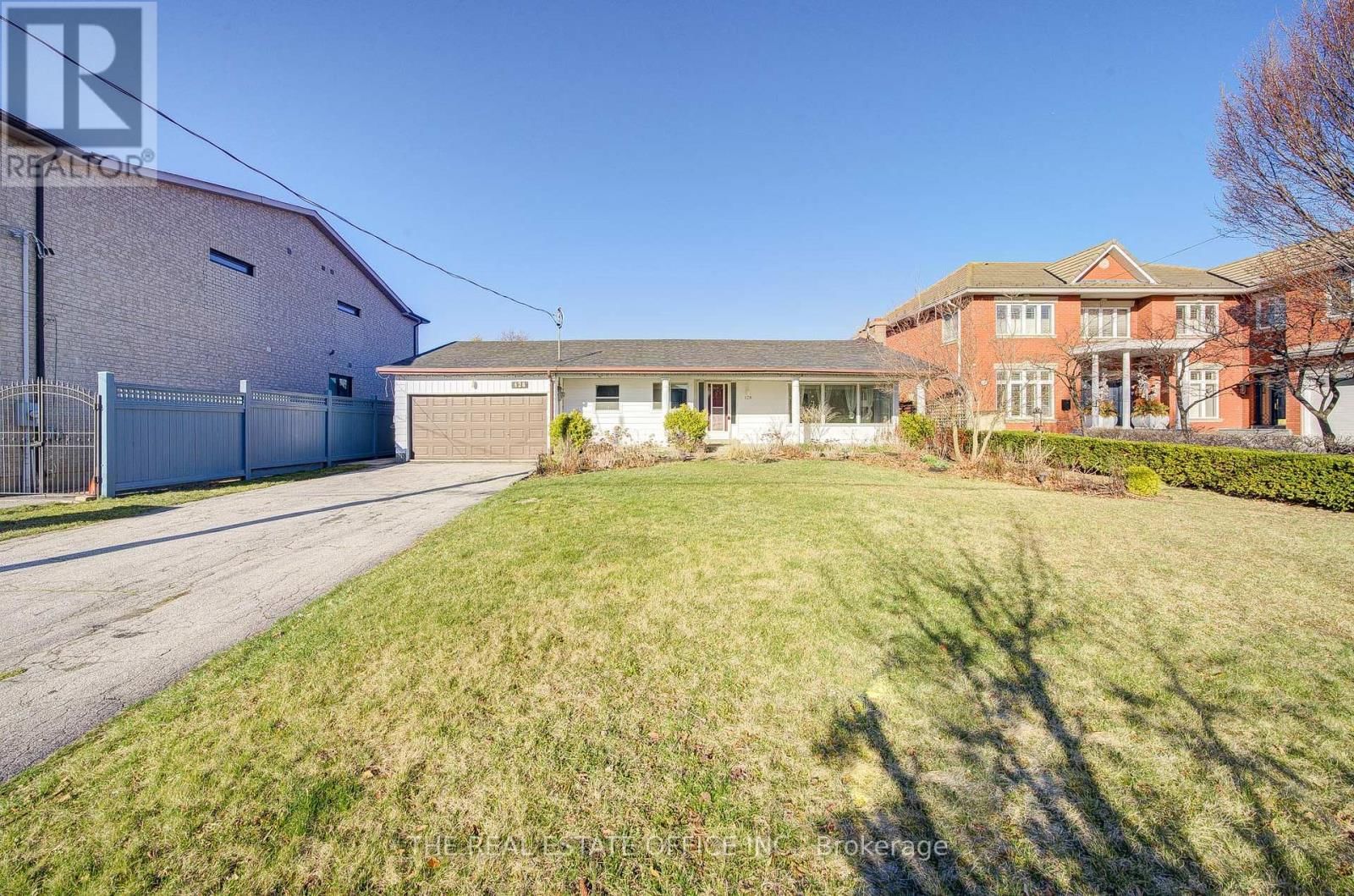 128 FAIRGLEN AVENUE Image 1