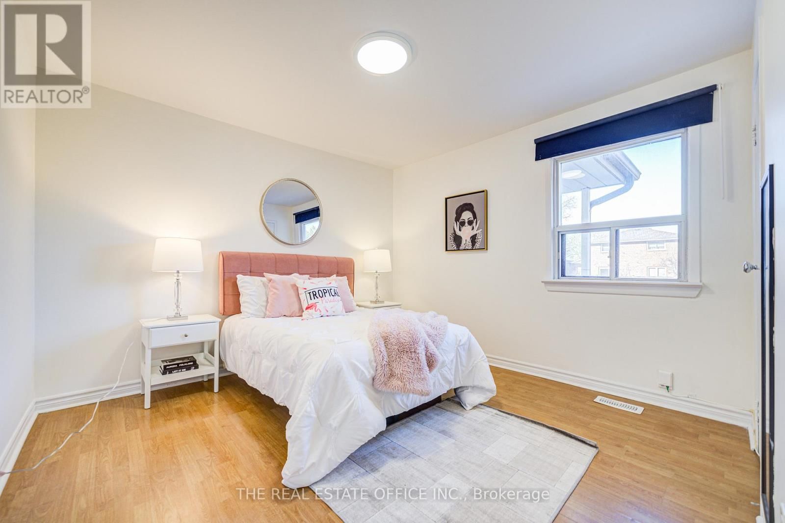 128 FAIRGLEN AVENUE Image 20