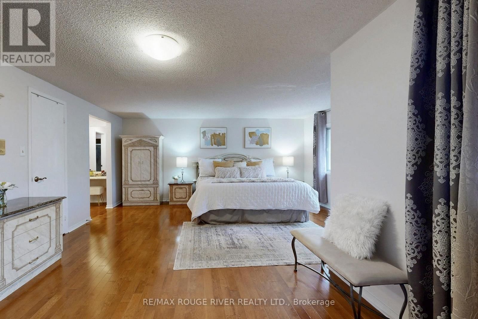 45 ROTHERGLEN ROAD NORTH Image 20