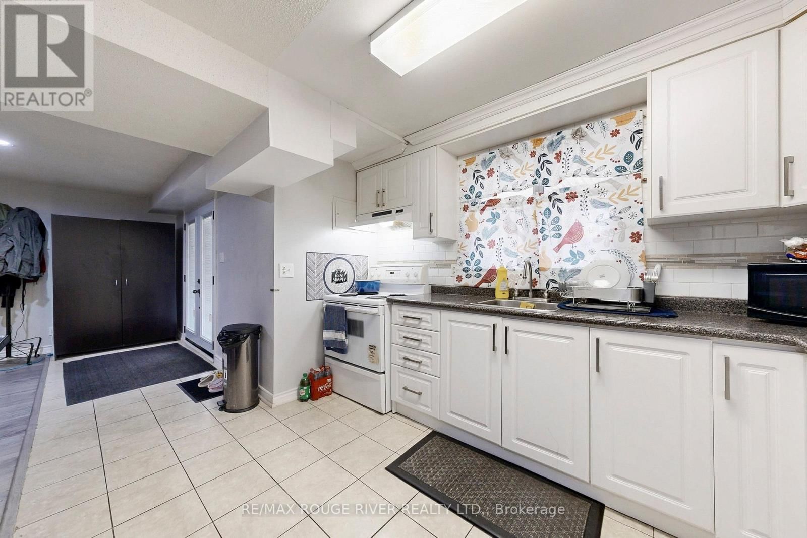 45 ROTHERGLEN ROAD NORTH Image 37