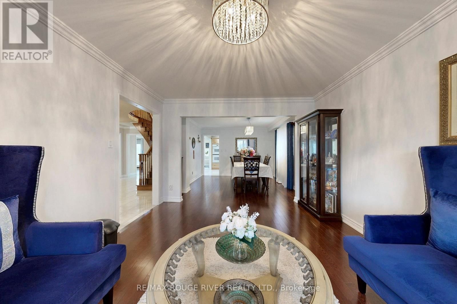 45 ROTHERGLEN ROAD NORTH Image 4