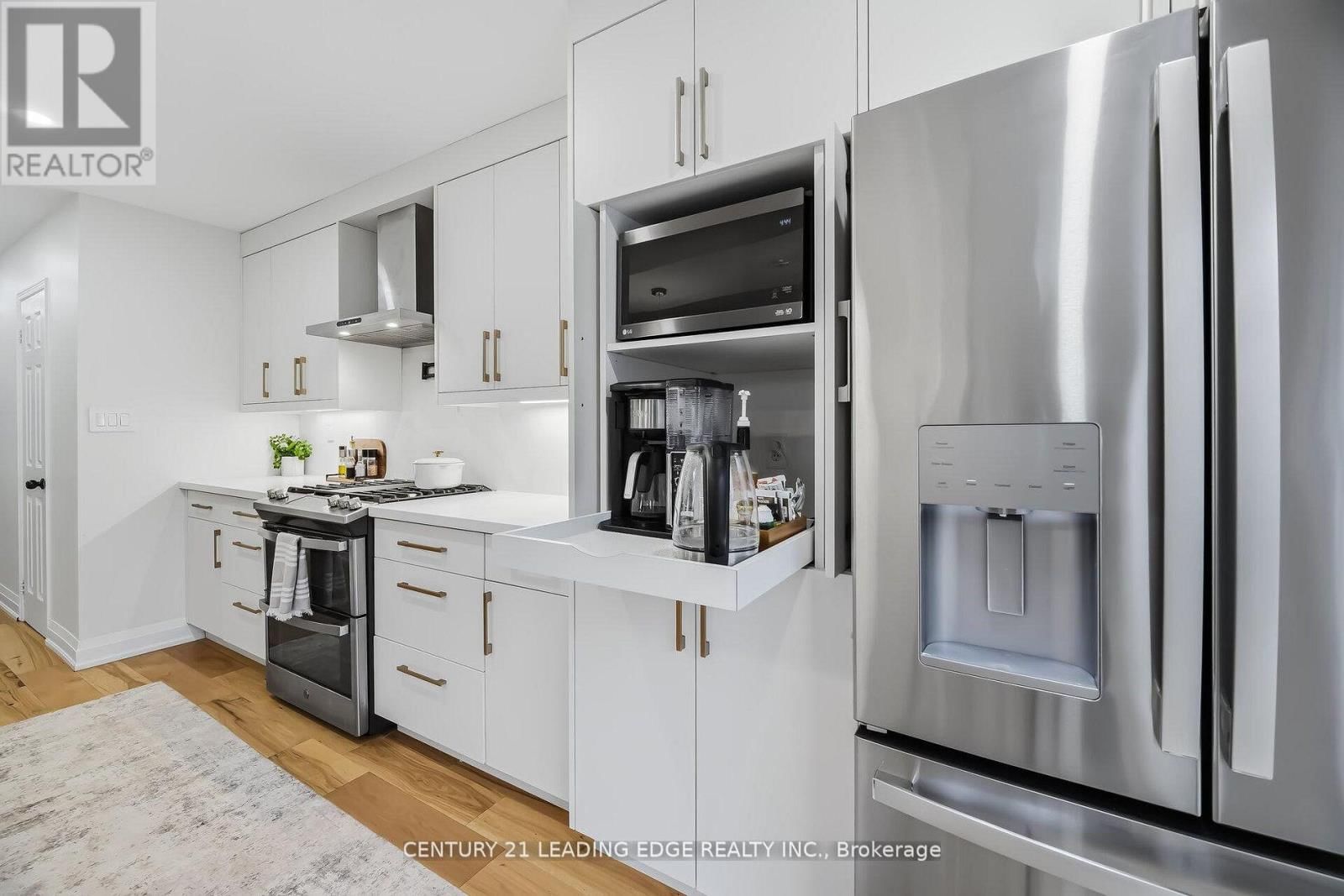 923 REDBIRD CRESCENT Image 14