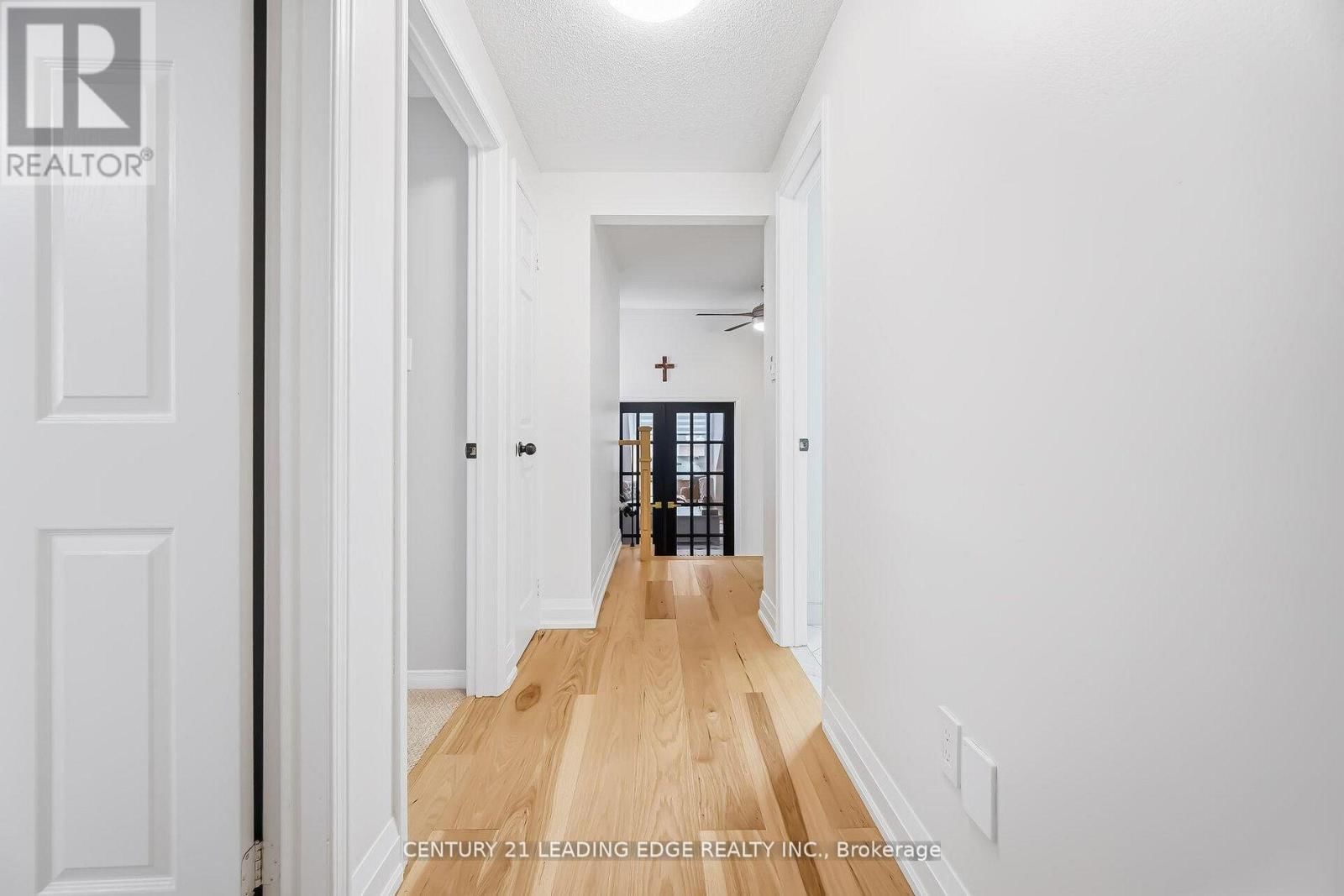 923 REDBIRD CRESCENT Image 19