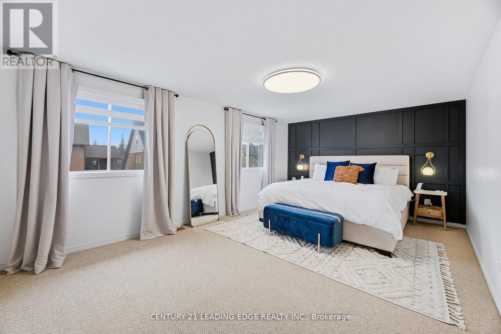 923 REDBIRD CRESCENT Image 24