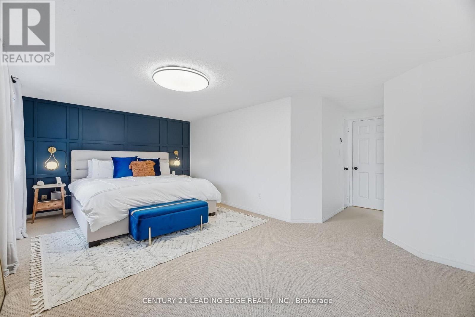 923 REDBIRD CRESCENT Image 25